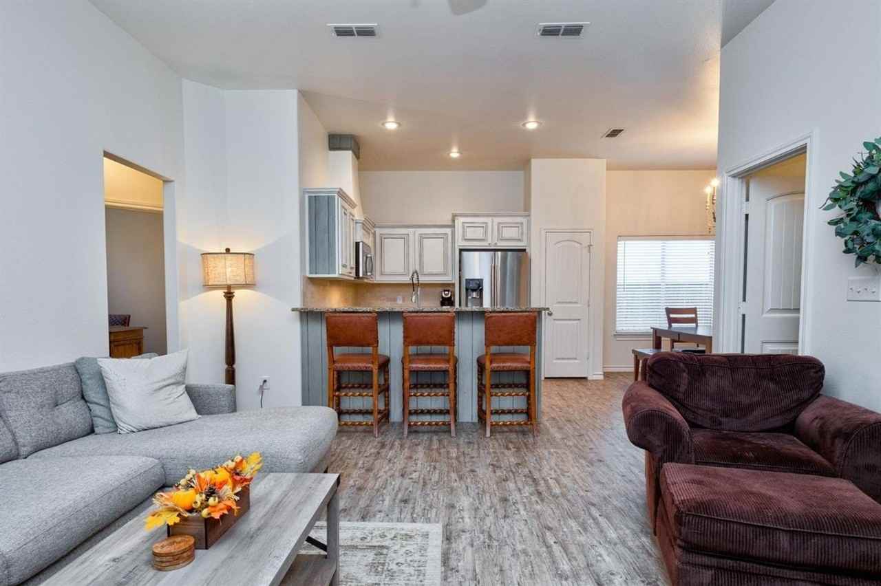 10408 Fulton Avenue - Photo 3 of 13