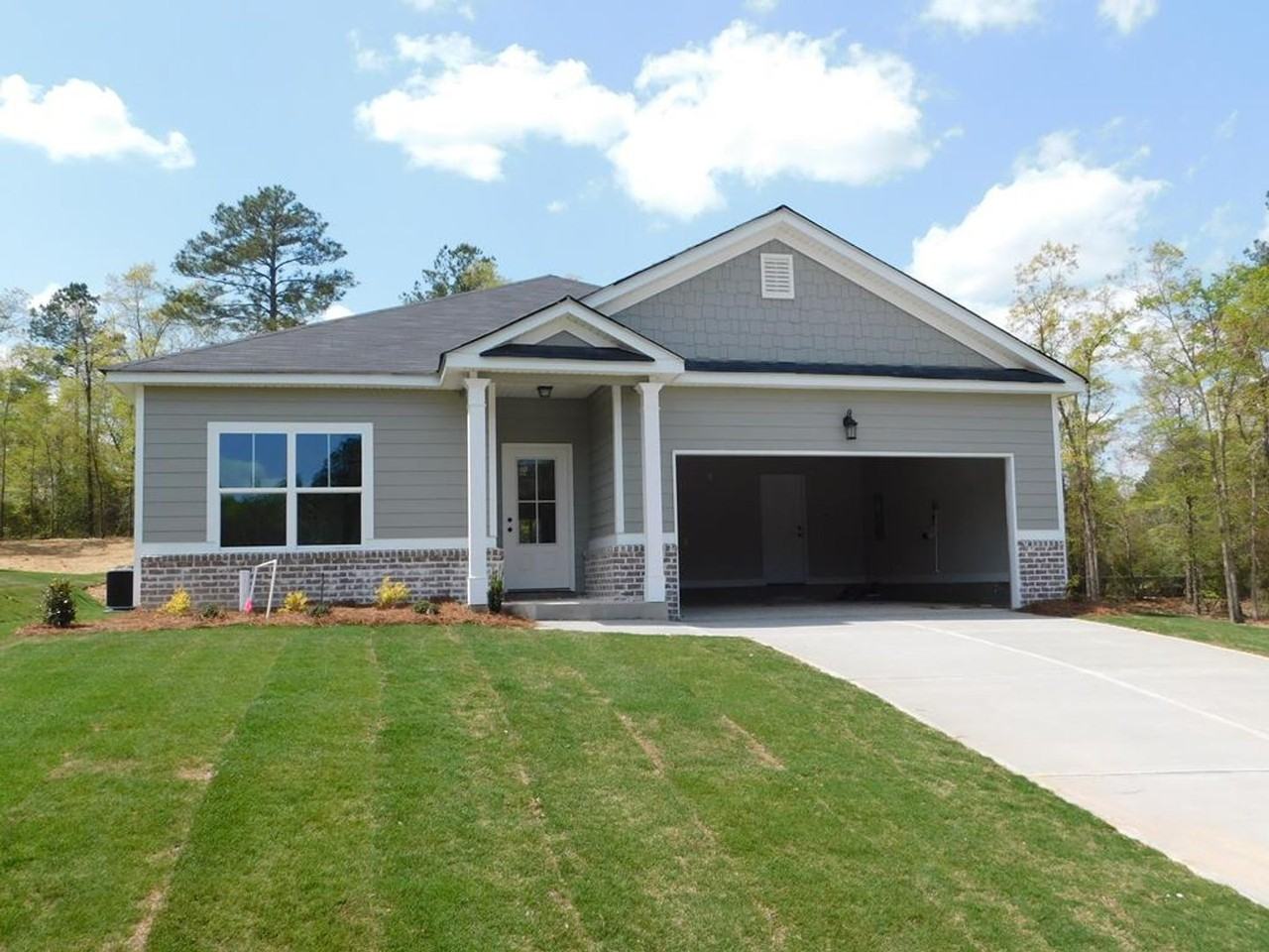 310 Grady Dr - Photo 2 of 15