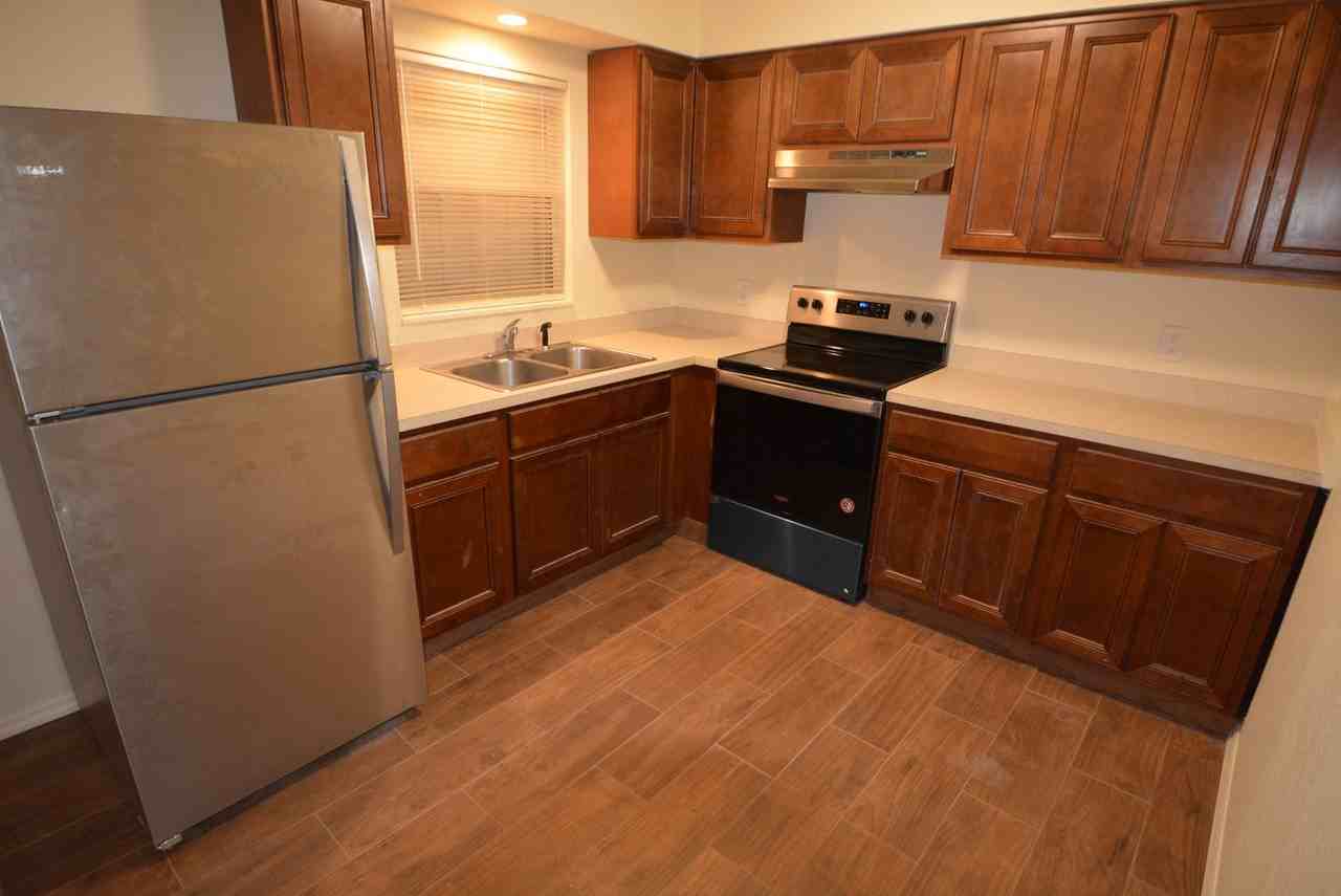 712 S Varr Ave - Photo 2 of 18