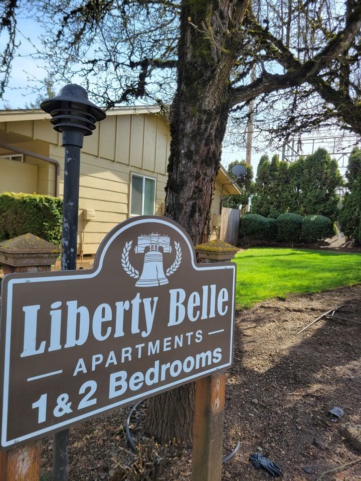 3974 Liberty Rd S - Photo 6 of 7