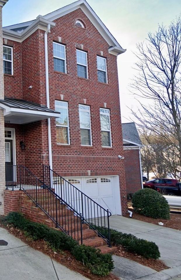 3199 Buck Way - Photo 2 of 17