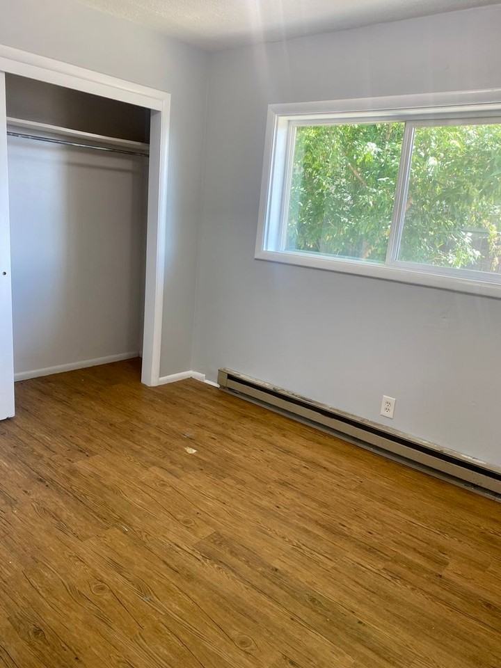 2502 Garden Ave - Photo 2 of 13