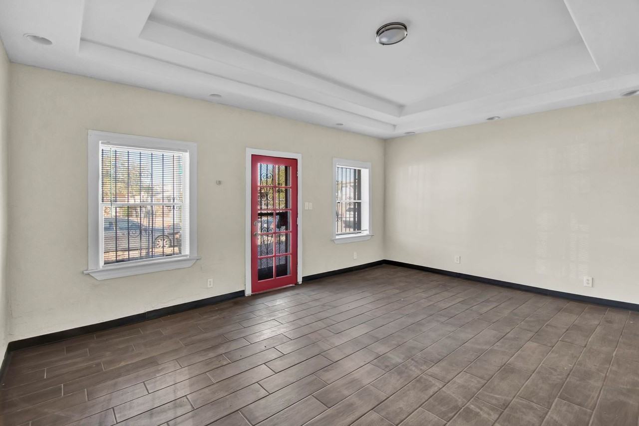 3816 Findley Ave - Photo 4 of 15
