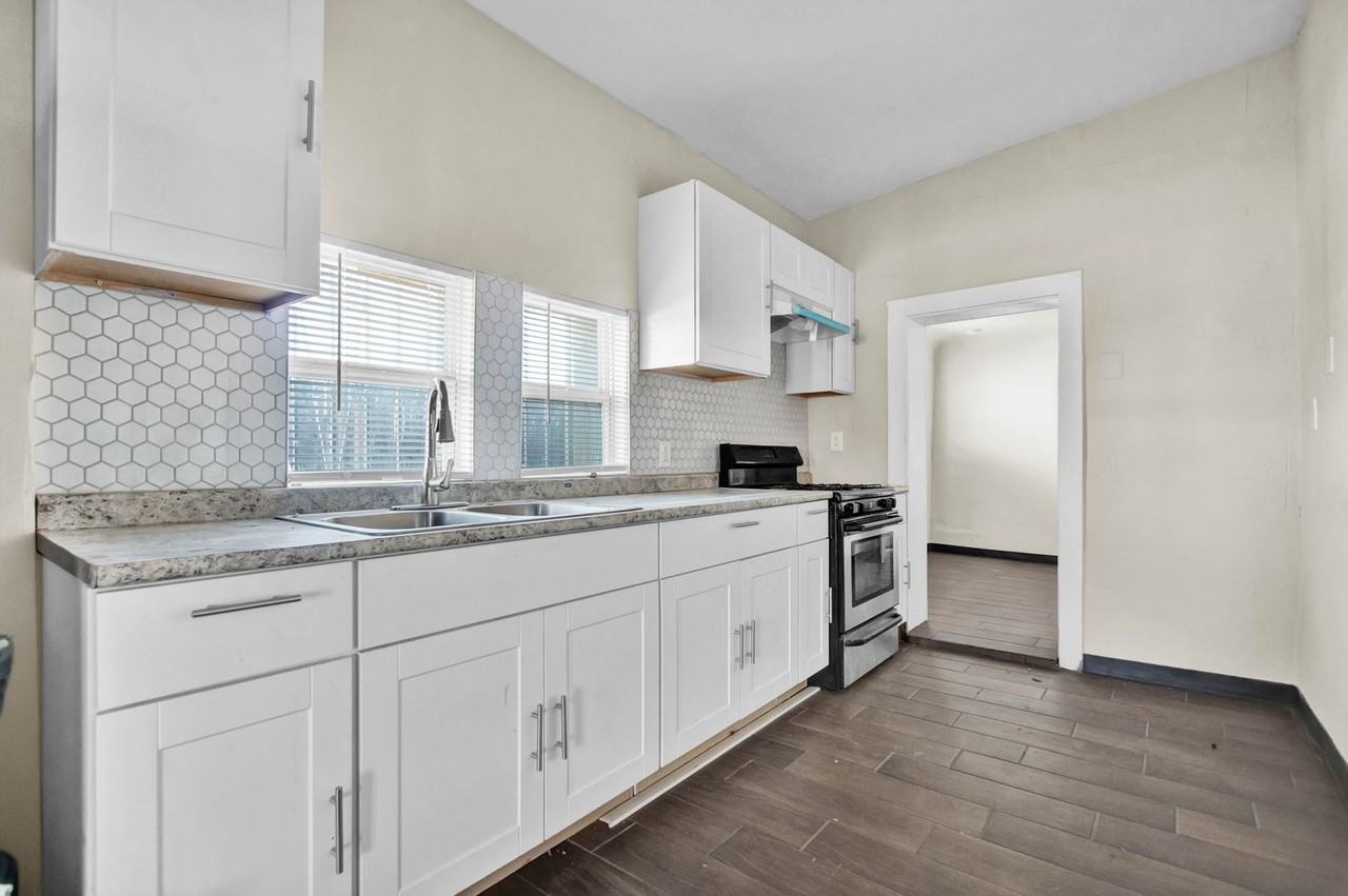 3816 Findley Ave - Photo 6 of 15