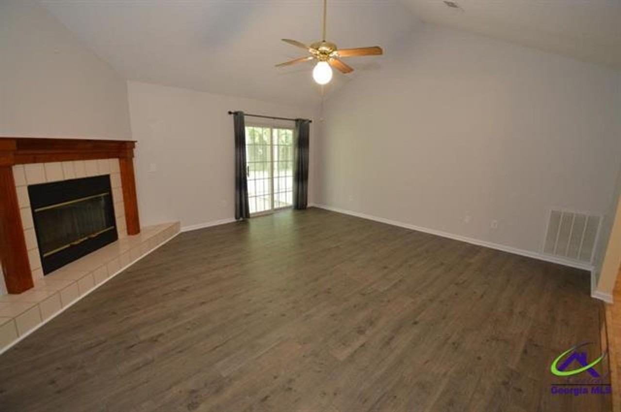 309 Northlake Dr - Photo 3 of 39