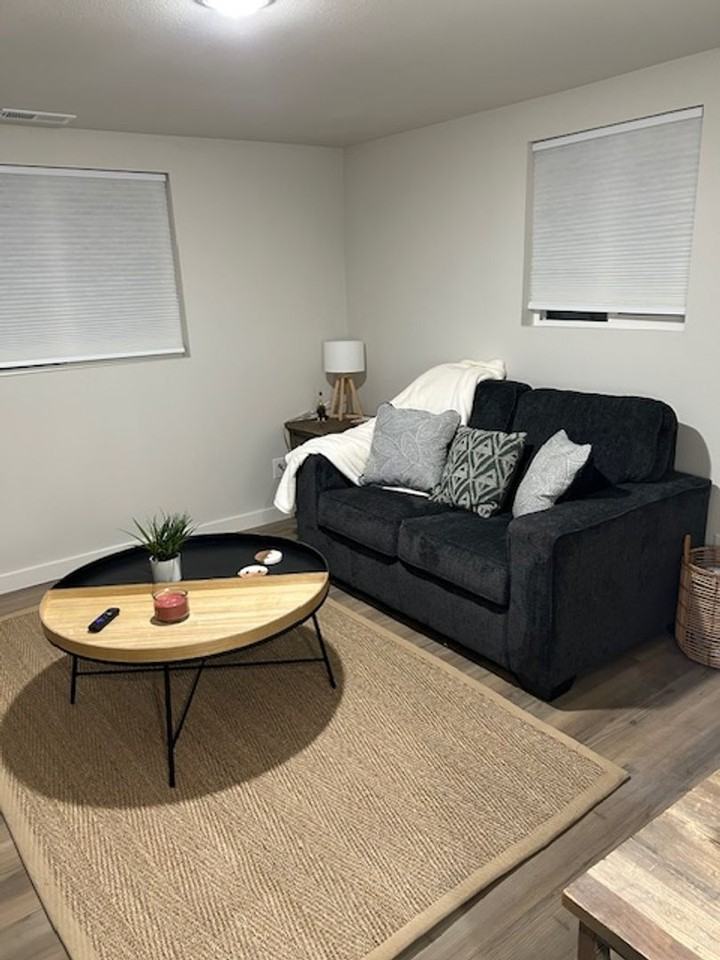 808 Howard Avenue - Photo 7 of 8