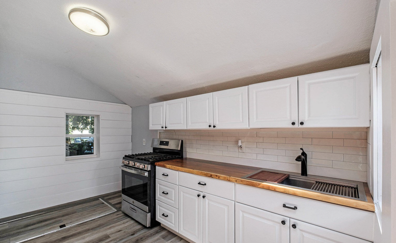 706 Alpine Ave Nw - Photo 6 of 13