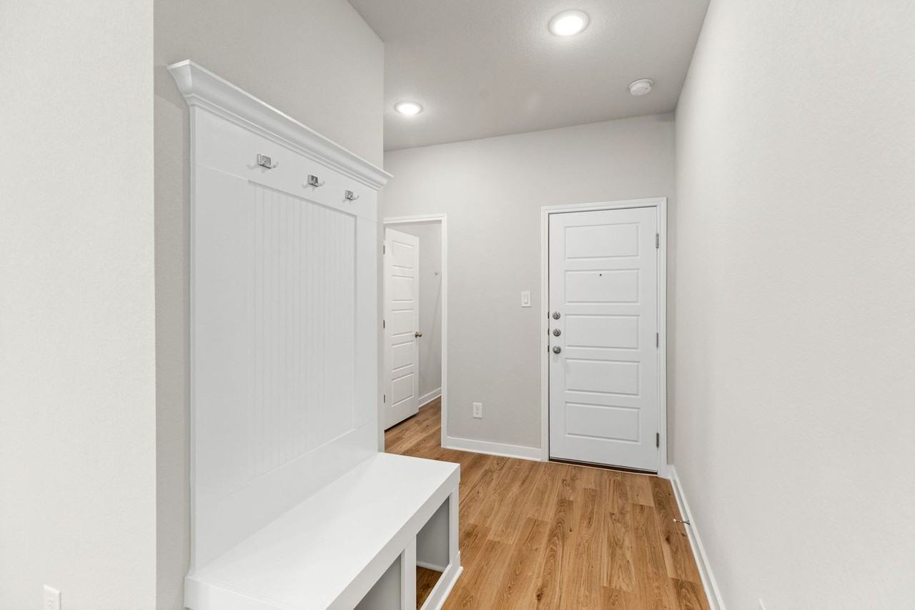 327 Cross Barn Blvd #B - Photo 4 of 27