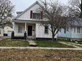 featured image of 2428 S 13th St