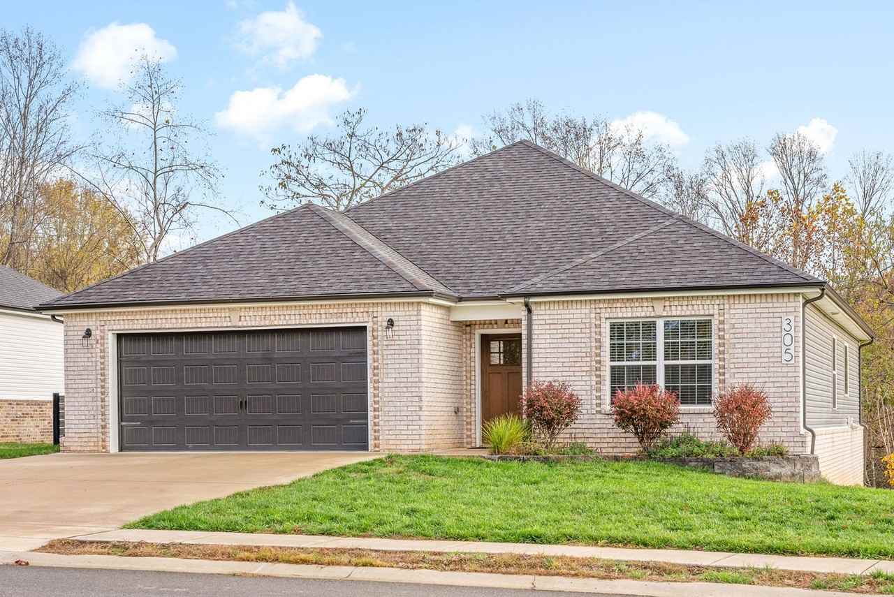 305 Wingfield Dr - Photo 2 of 34