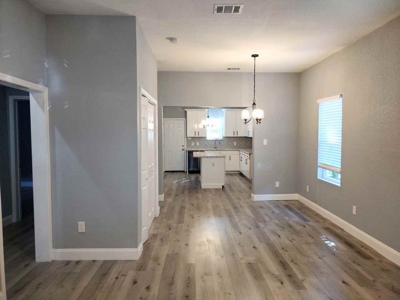 406 Gulf - Photo 2 of 26