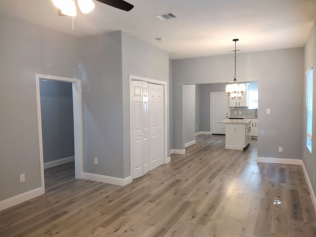 406 Gulf - Photo 3 of 26