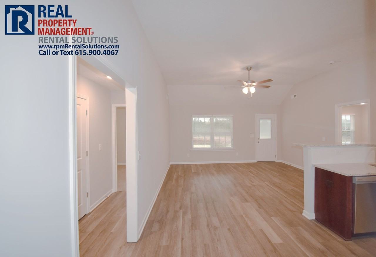 222 Meadowbrook Dr - Photo 2 of 18