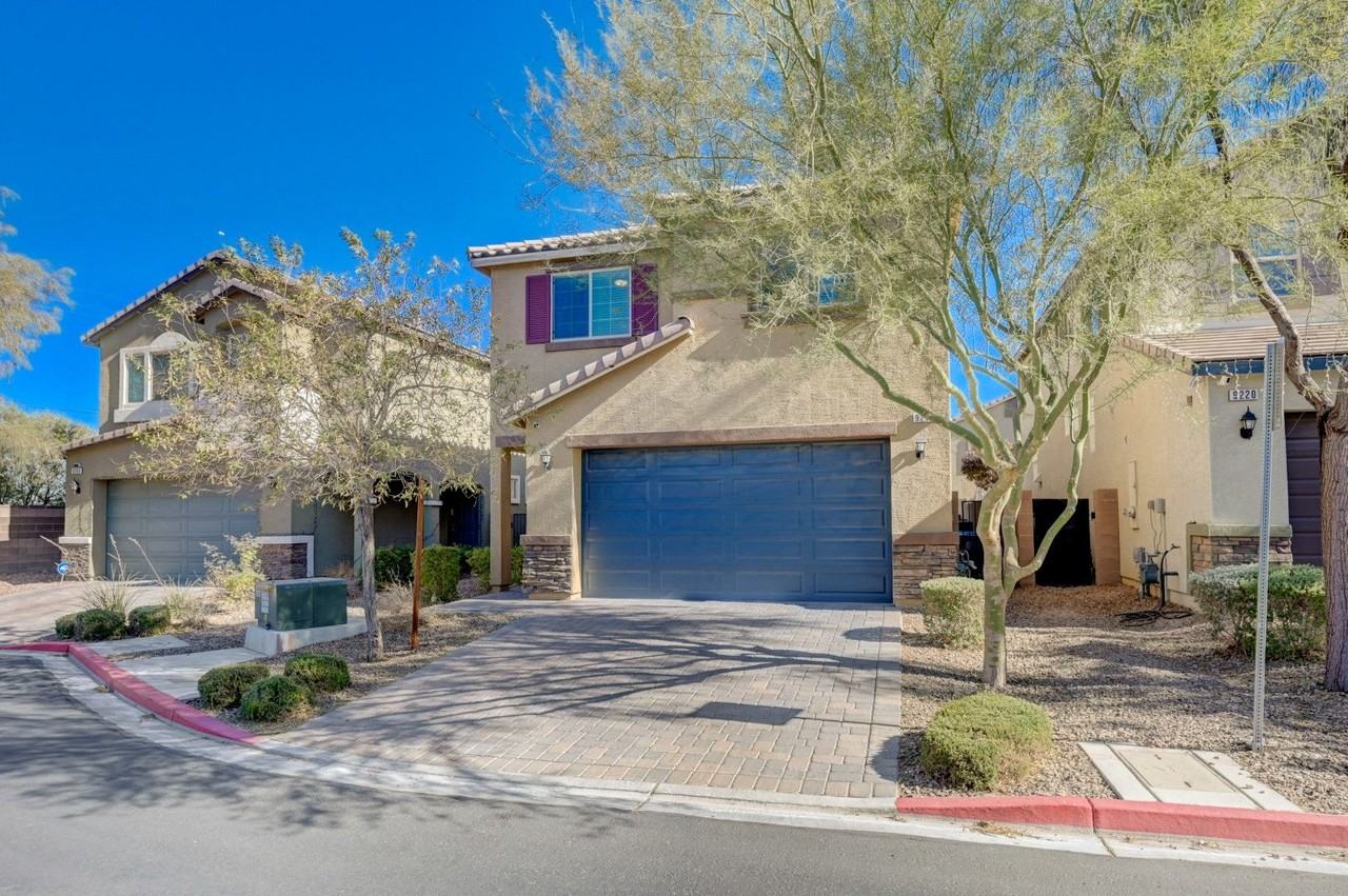 9214 Blue Agate St - Photo 2 of 50