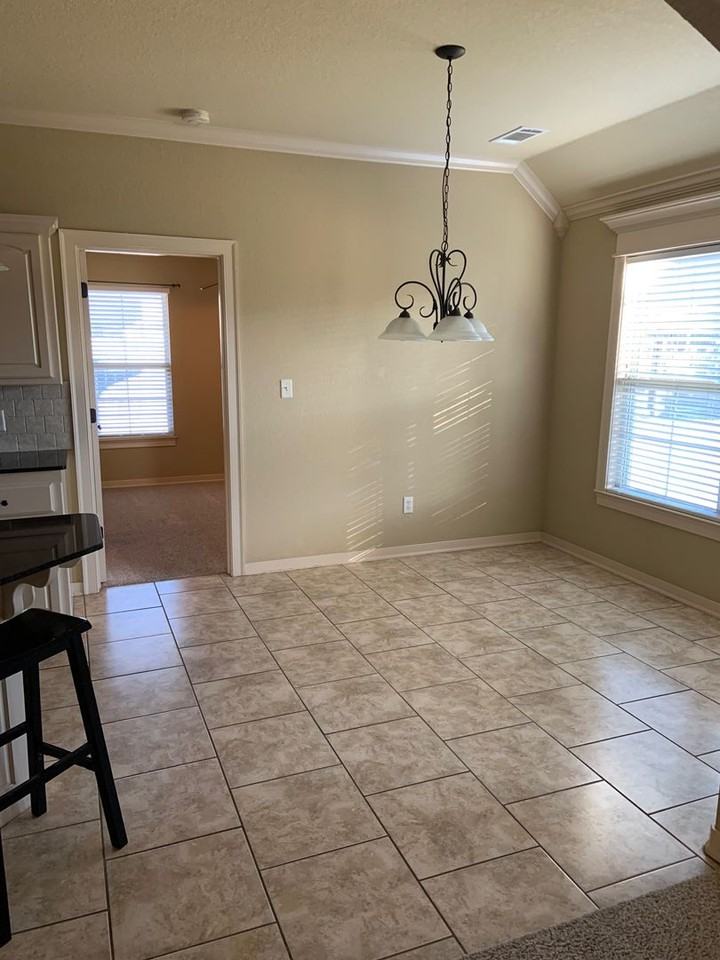 3673 W Mountain View Dr - Photo 3 of 13