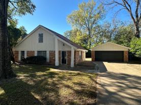 100 Forest Creek Dr - Photo 1 of 1