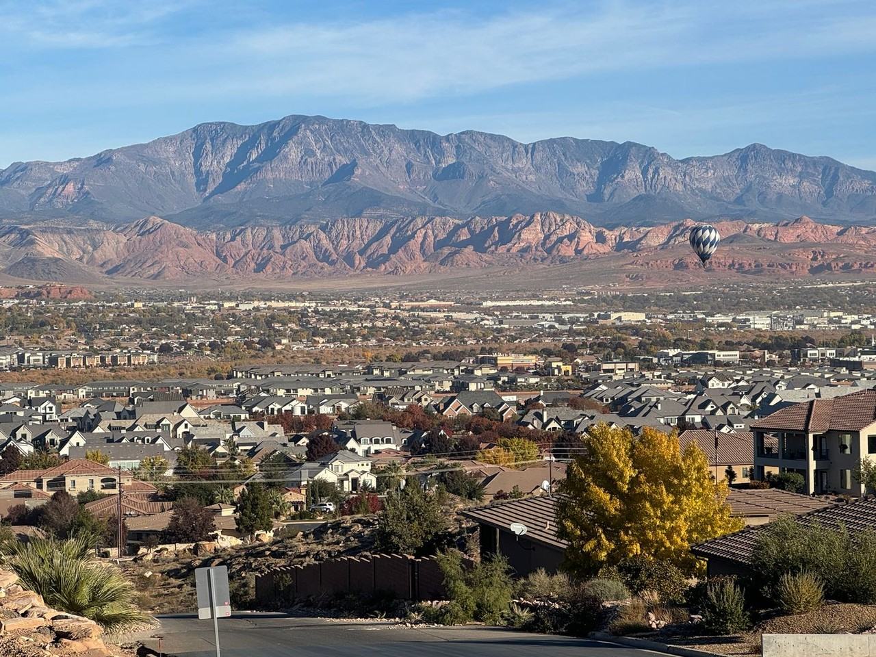 1606 S Cobalt Dr - Photo 2 of 45