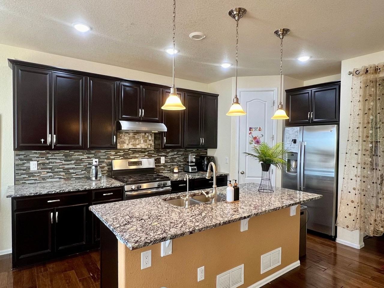 10488 Evansville Cir - Photo 6 of 16