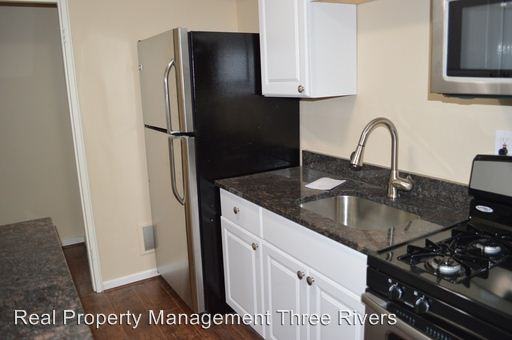 959 Woodbine St - Photo 2 of 7