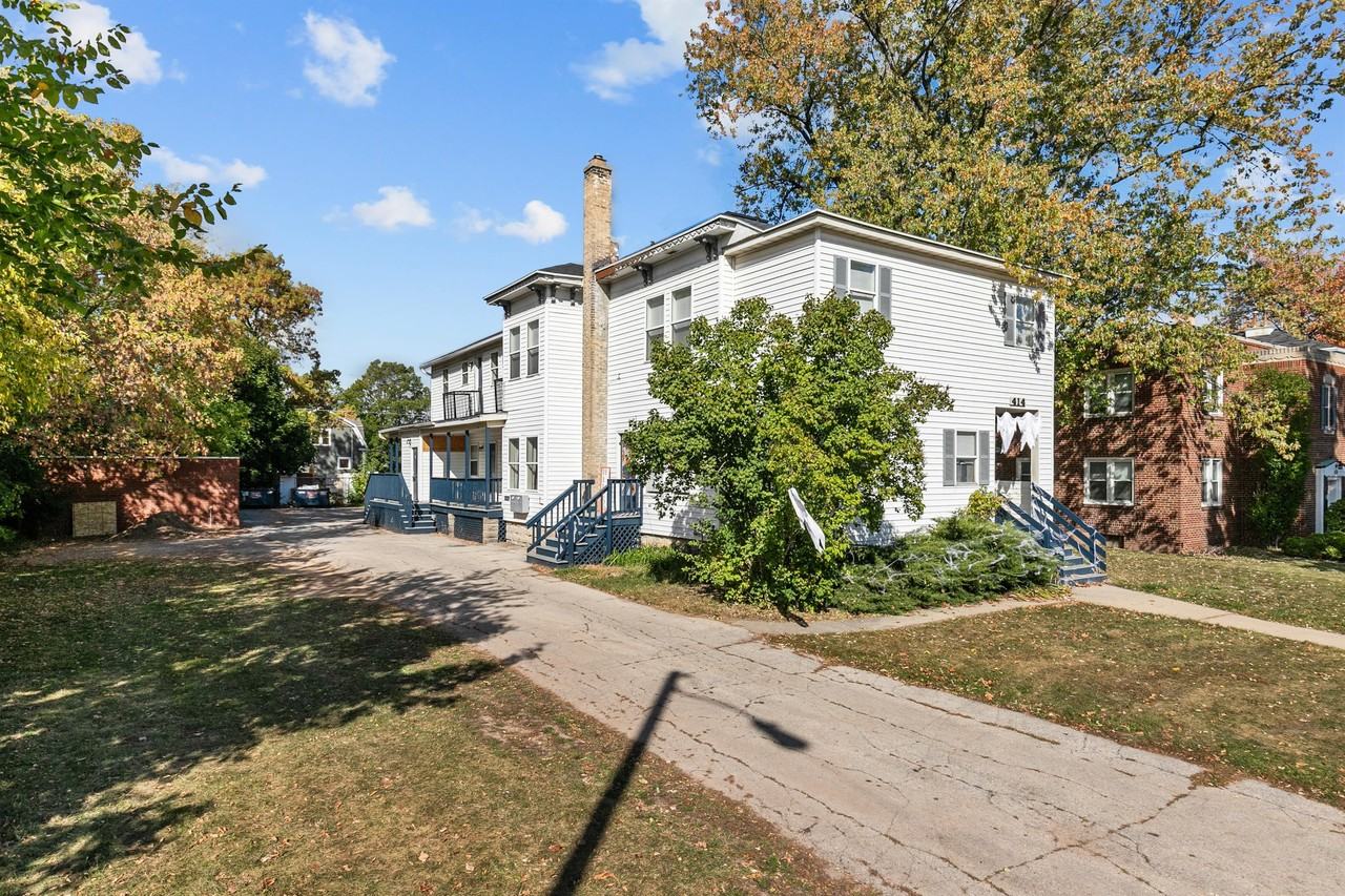 414 S Webster Ave #2 - Photo 4 of 13