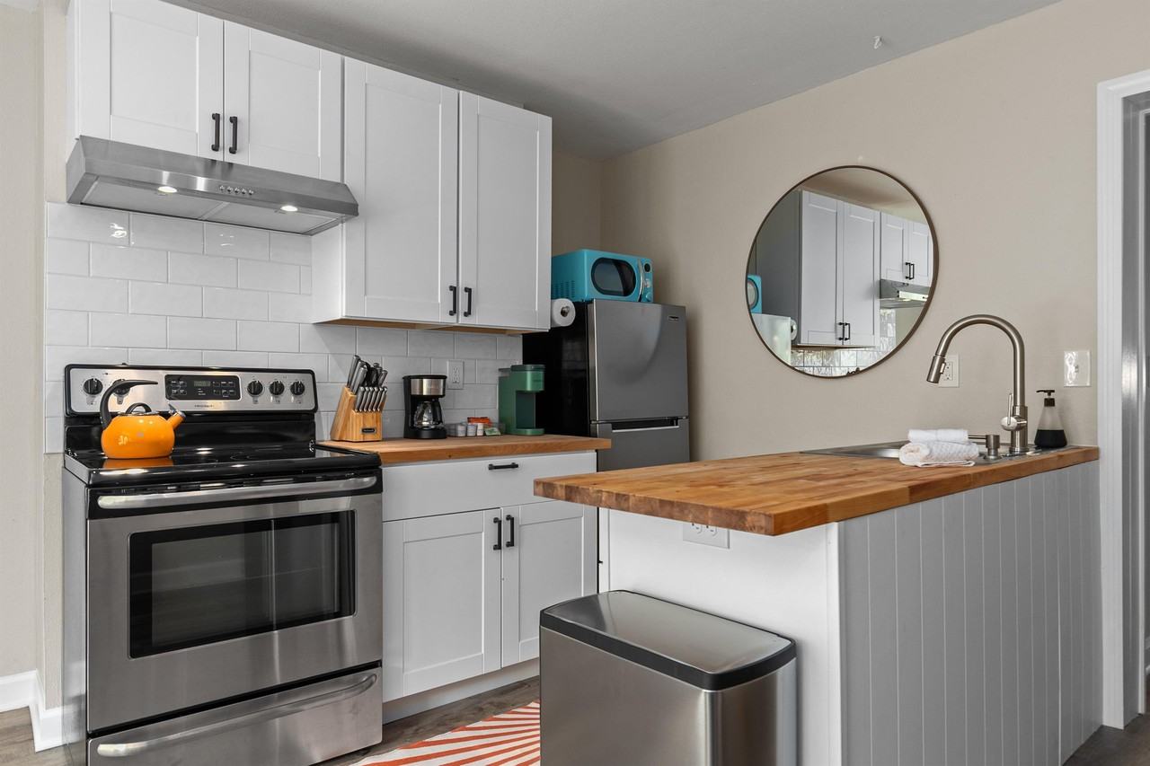 414 S Webster Ave #2 - Photo 3 of 13