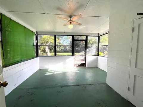 2726 Canal Drive North - Photo 5 of 21