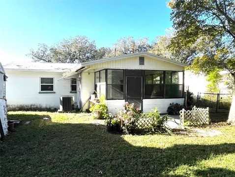 2726 Canal Drive North - Photo 6 of 21