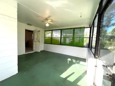 2726 Canal Drive North - Photo 7 of 21
