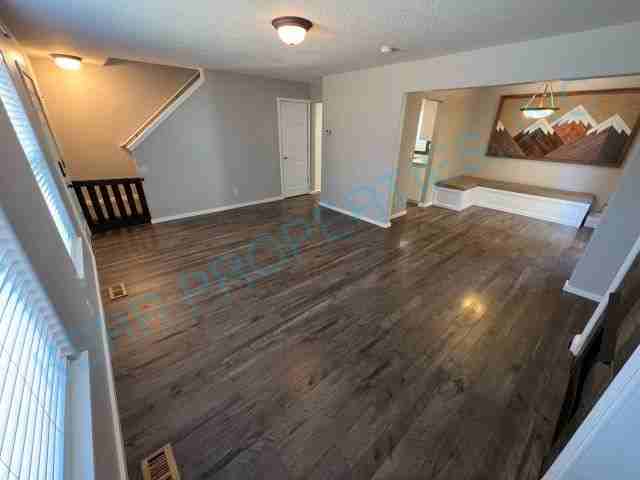 39895 Evans St - Photo 2 of 22