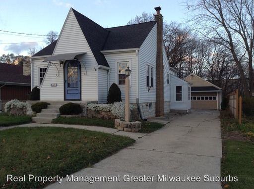 1932 E Leroy Ave - Photo 3 of 24
