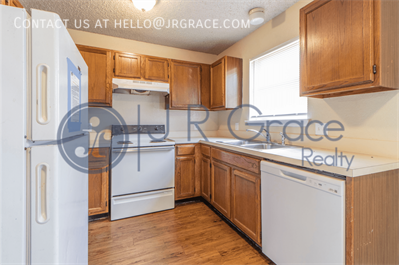 5835 Shadydell Dr - Photo 2 of 18