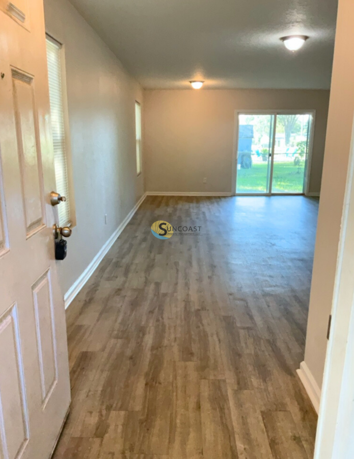 7810 Hammond Blvd - Photo 3 of 23