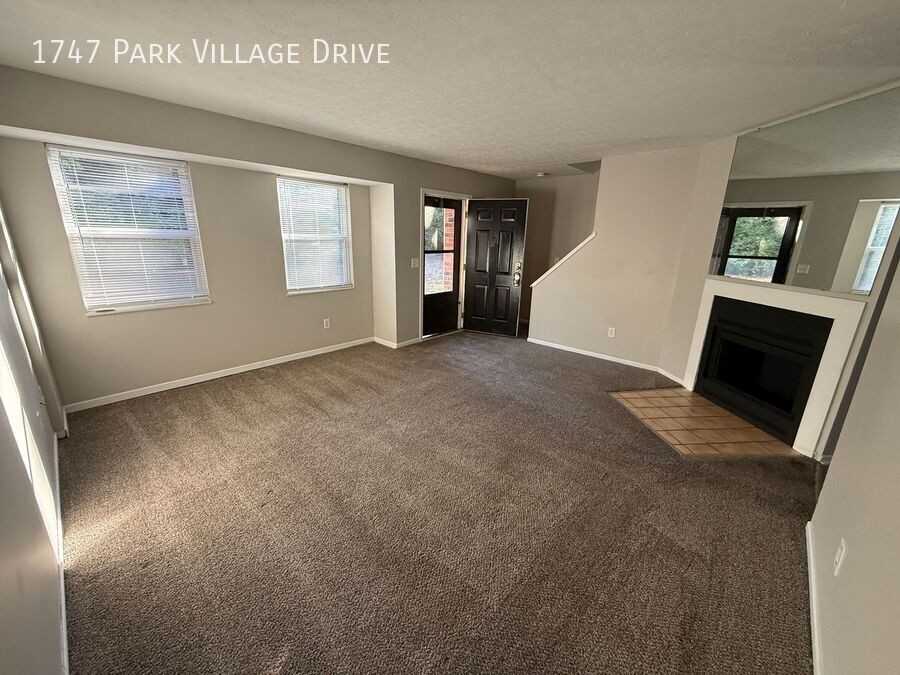 1747 Park Village Dr - Photo 3 of 22