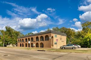 featured image of 811 S Mesquite St