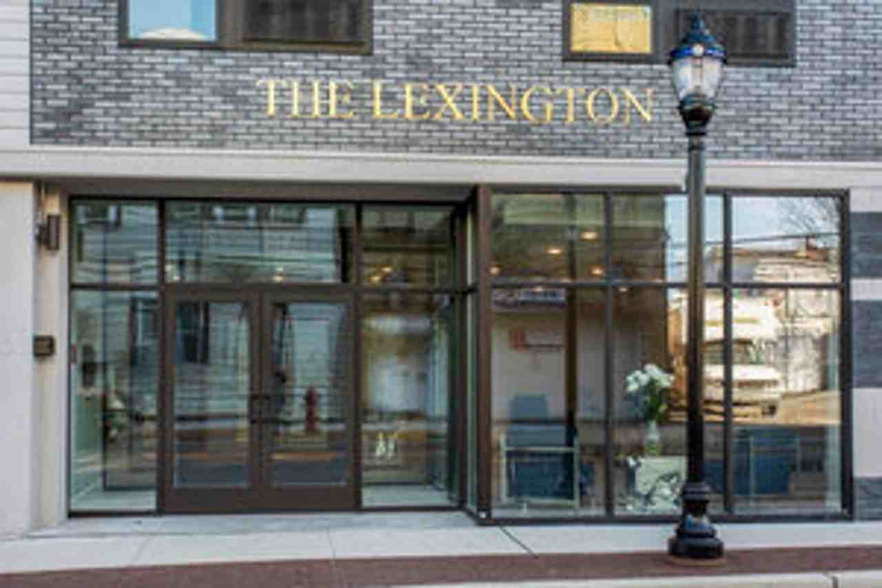Lexington at Carteret - Photo 4 of 13