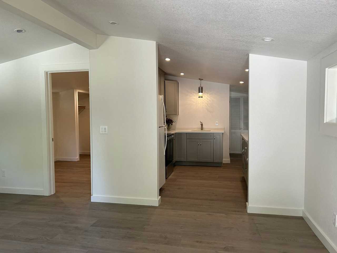 1208 Los Robles Drive - Photo 7 of 8