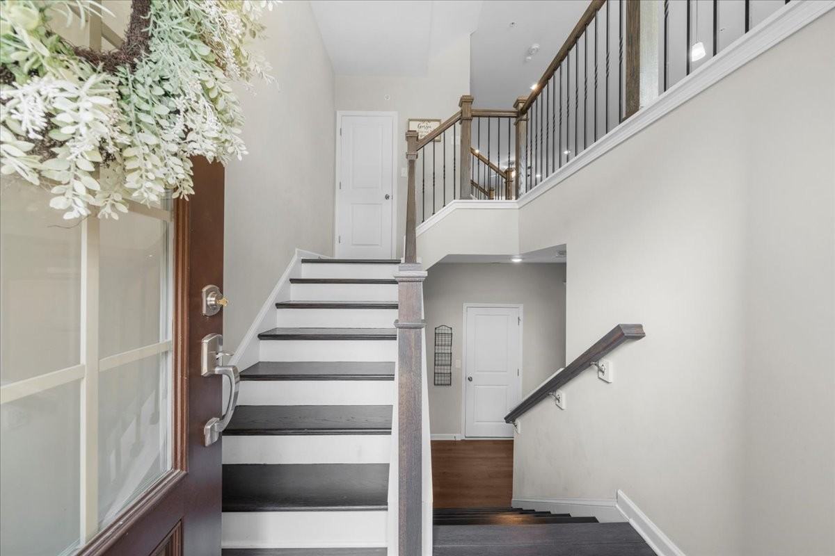 324 Commons Ave #324 - Photo 6 of 29