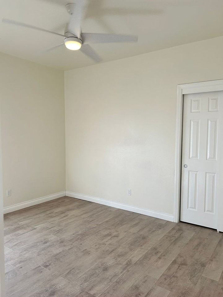 1104 W Vulcan Ave - Photo 5 of 15