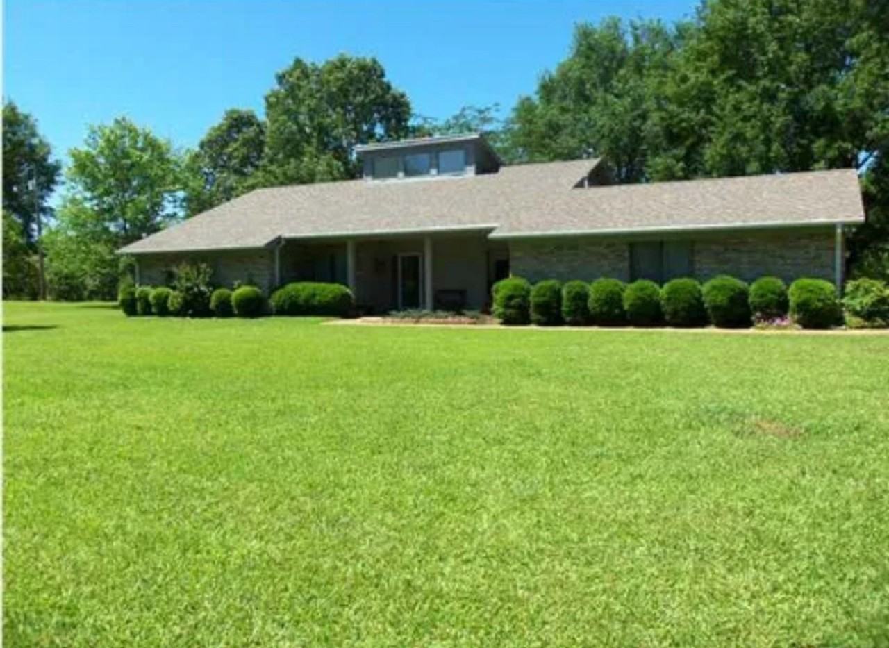 4101 Henderson Rd - Photo 3 of 17