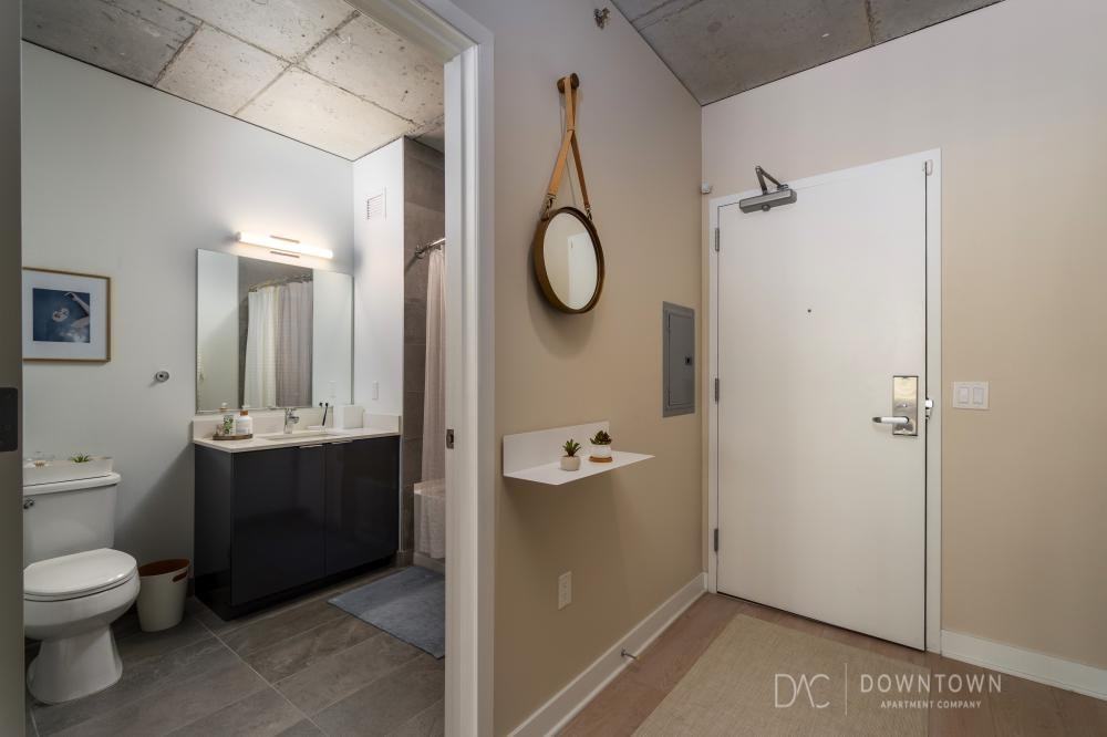 433 North Wells Street - Photo 3 of 10