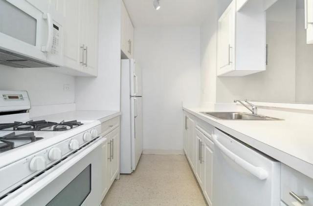 400 East 71st Street - Photo 3 of 7