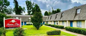 featured image of 2213 Linda Ln