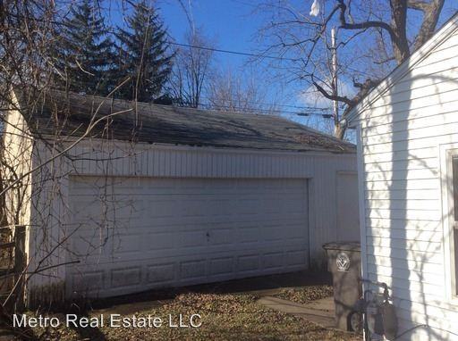 4502 Standish Dr - Photo 2 of 10