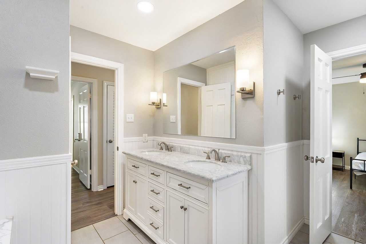 Norman Dr - Photo 5 of 18