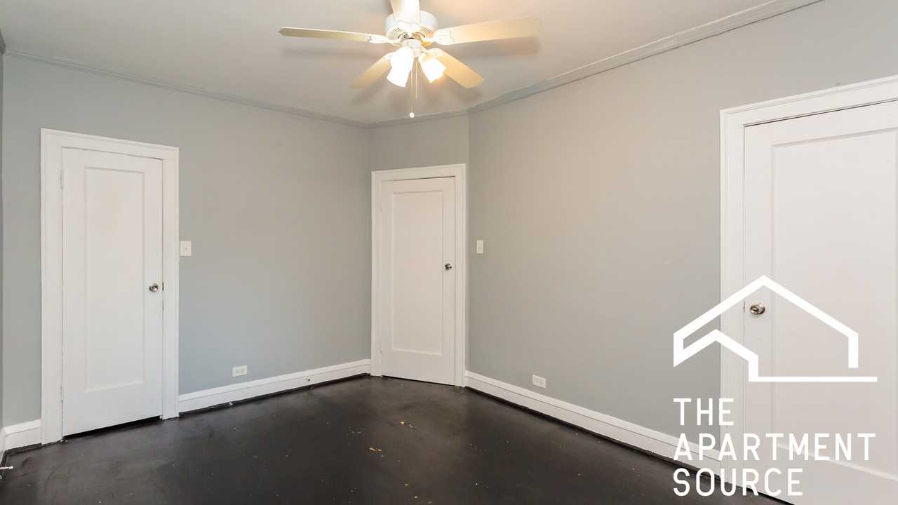 2215 E 69th St #3 - Photo 6 of 9