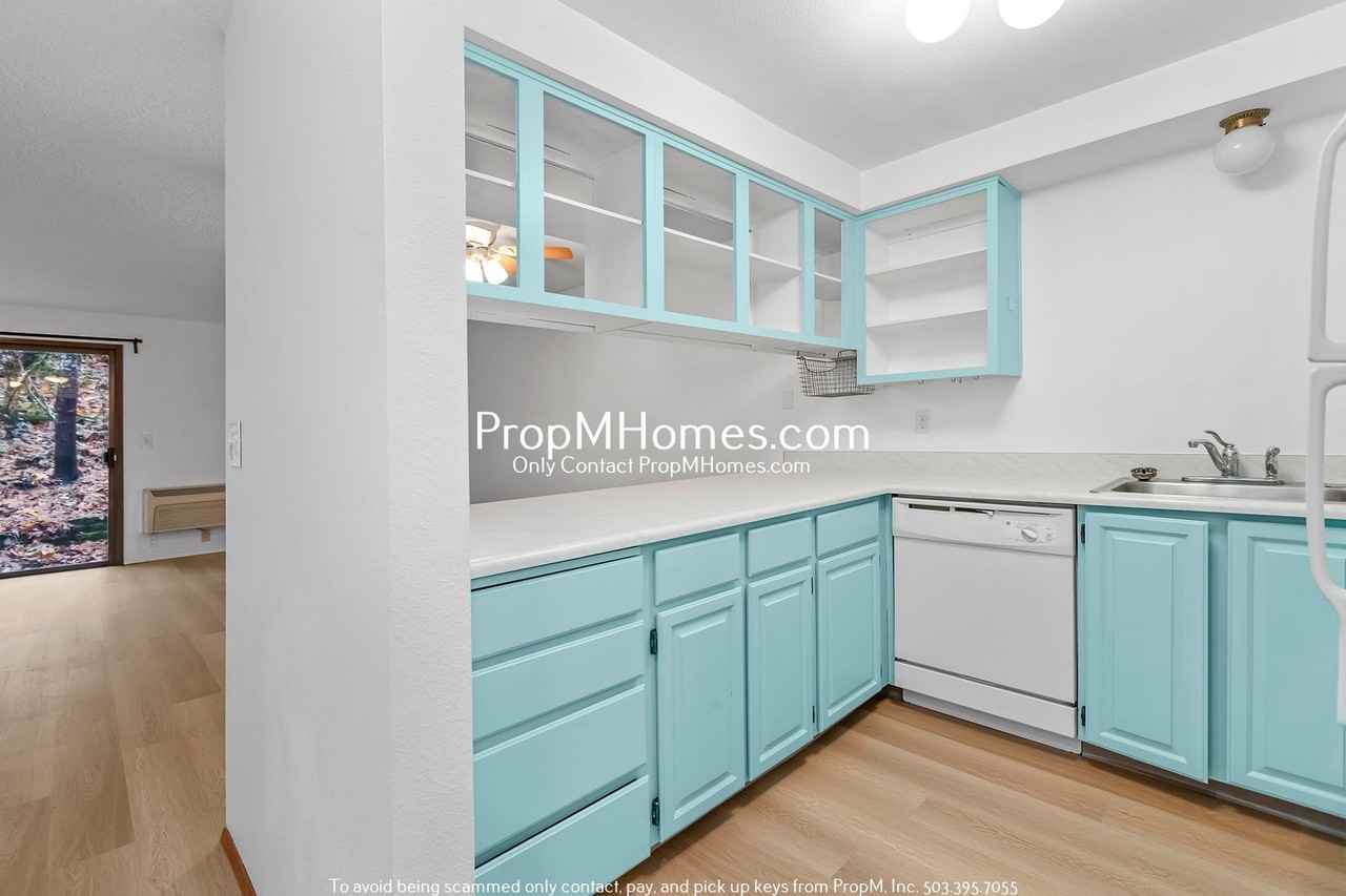 5511 Sw Multnomah Blvd - Photo 6 of 23