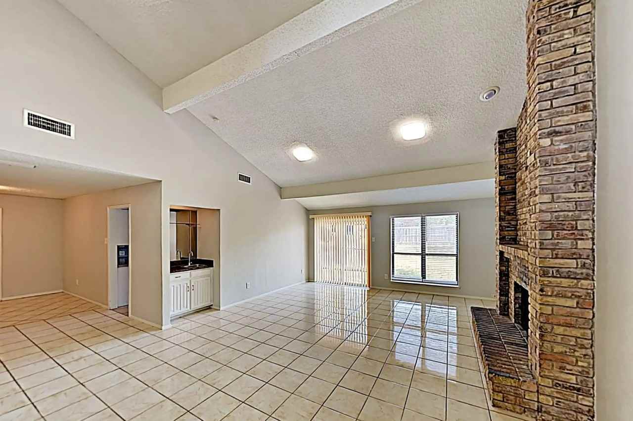 7419 Elderberry Lane Dallas TX - Photo 2 of 15