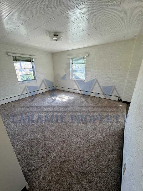 1010 E Grand Ave #8 - Photo 6 of 12