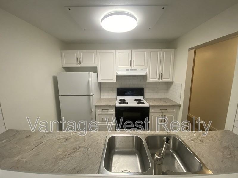1701 Baron Rd - Photo 2 of 7