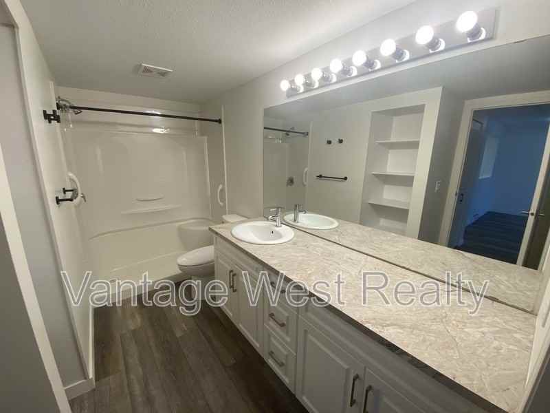 1701 Baron Rd - Photo 3 of 7